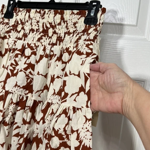 NWT Universal Thread Floral Ruffle Skirt Size Medium - Picture 9 of 13